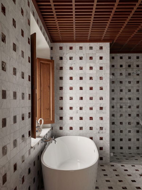 How to Design a Coherent Bathroom That Looks Good